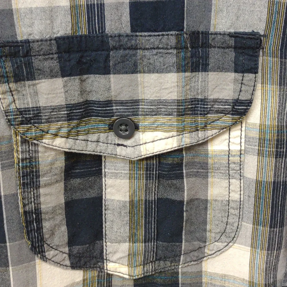 Levi's Authentics Signature All Cotton LS BU Chest Pocket Black Grey Plaid Shirt